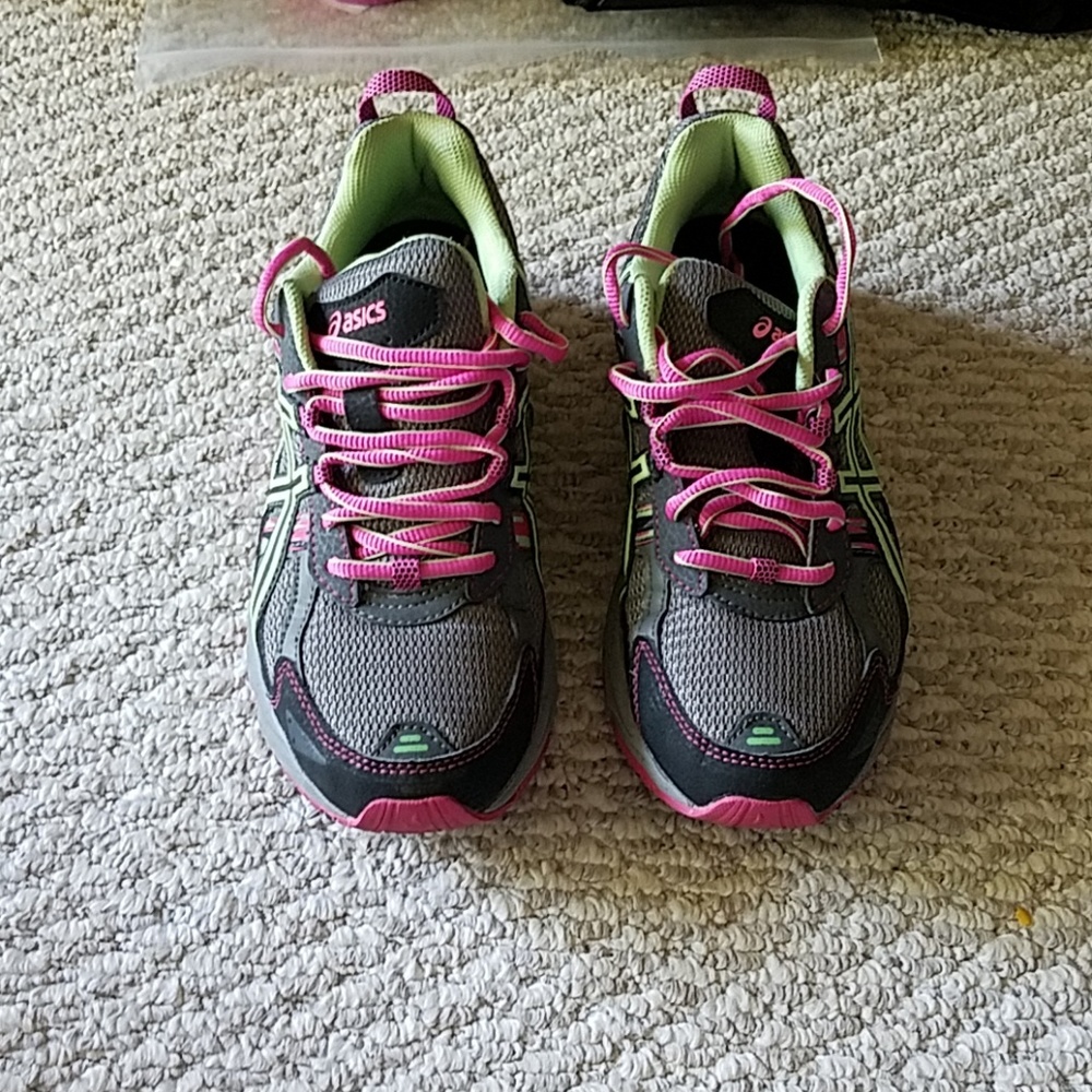 🌺 Asics - Cute & Comfortable!